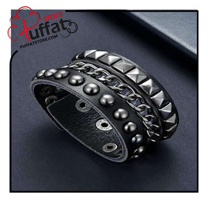 Customer Reviews 4.92 Overall Fit: Small 2% True to Size 96% Large 2% All ReviewsImageRating All Sort by Recommend will repurchase (16)fast logistics (33)gorgeous (100+)trendy (50)love (100+)Comfortable strap (18)costume (24)true to picture (100+)good quality (100+)missing accessories (18) p***3 23 Aug,2023 Color: BlackSize: one-size I've worn these more than once and it's safe to say that they are one of my fav shein purchases !! they fit almost every outfit I wear and are such a key accessory Translate He